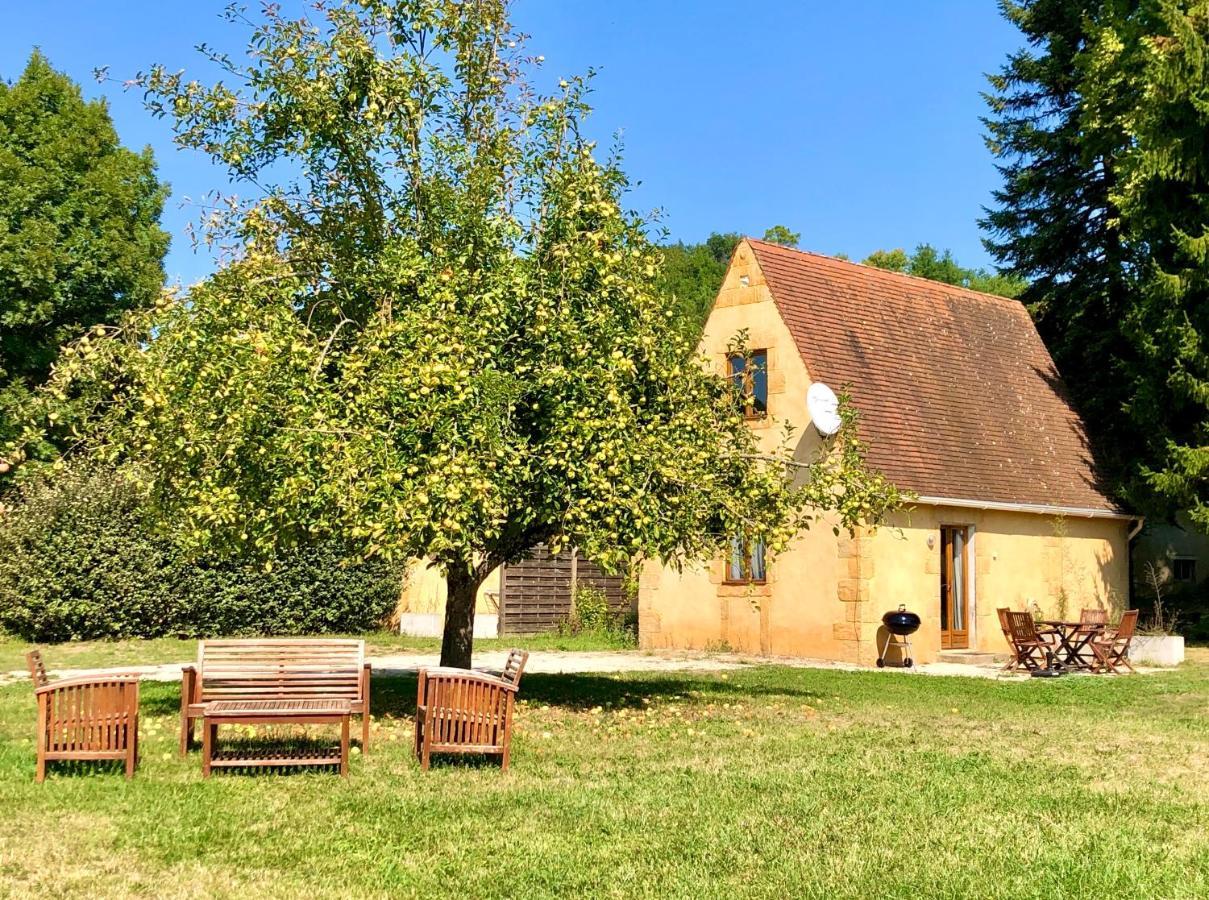 Archignac Le Moulin Aux Ansヴィラ エクステリア 写真